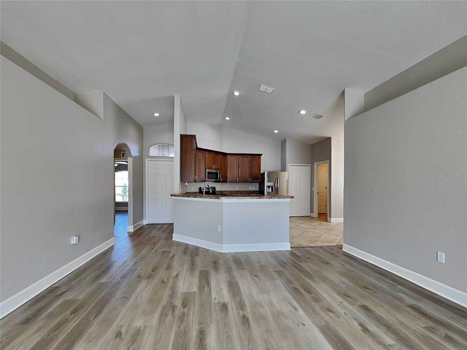 Image 4 of 17 For 5153 Magnolia Preserve Boulevard