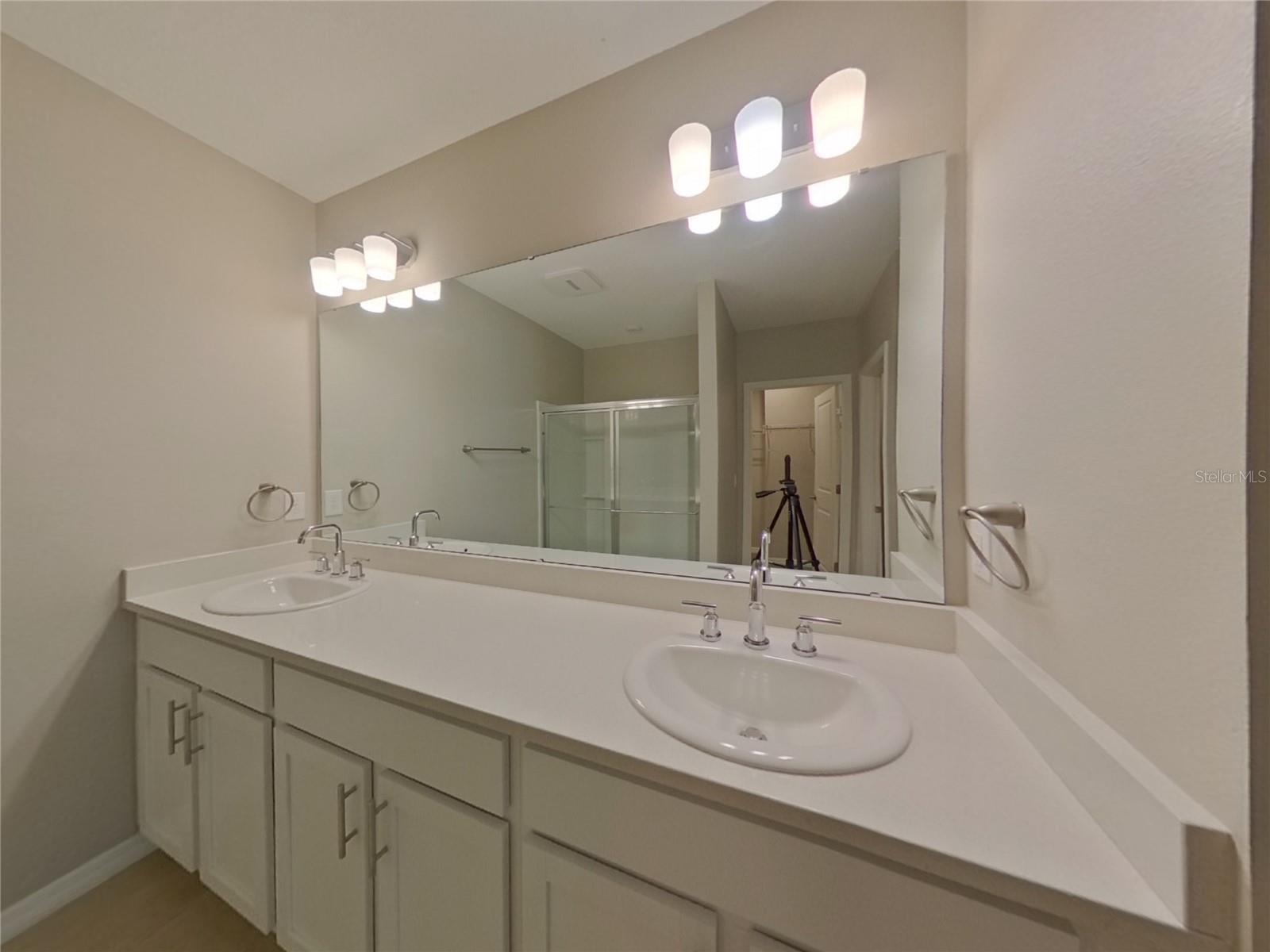 Image 10 of 17 For 205 Garnet Avenue