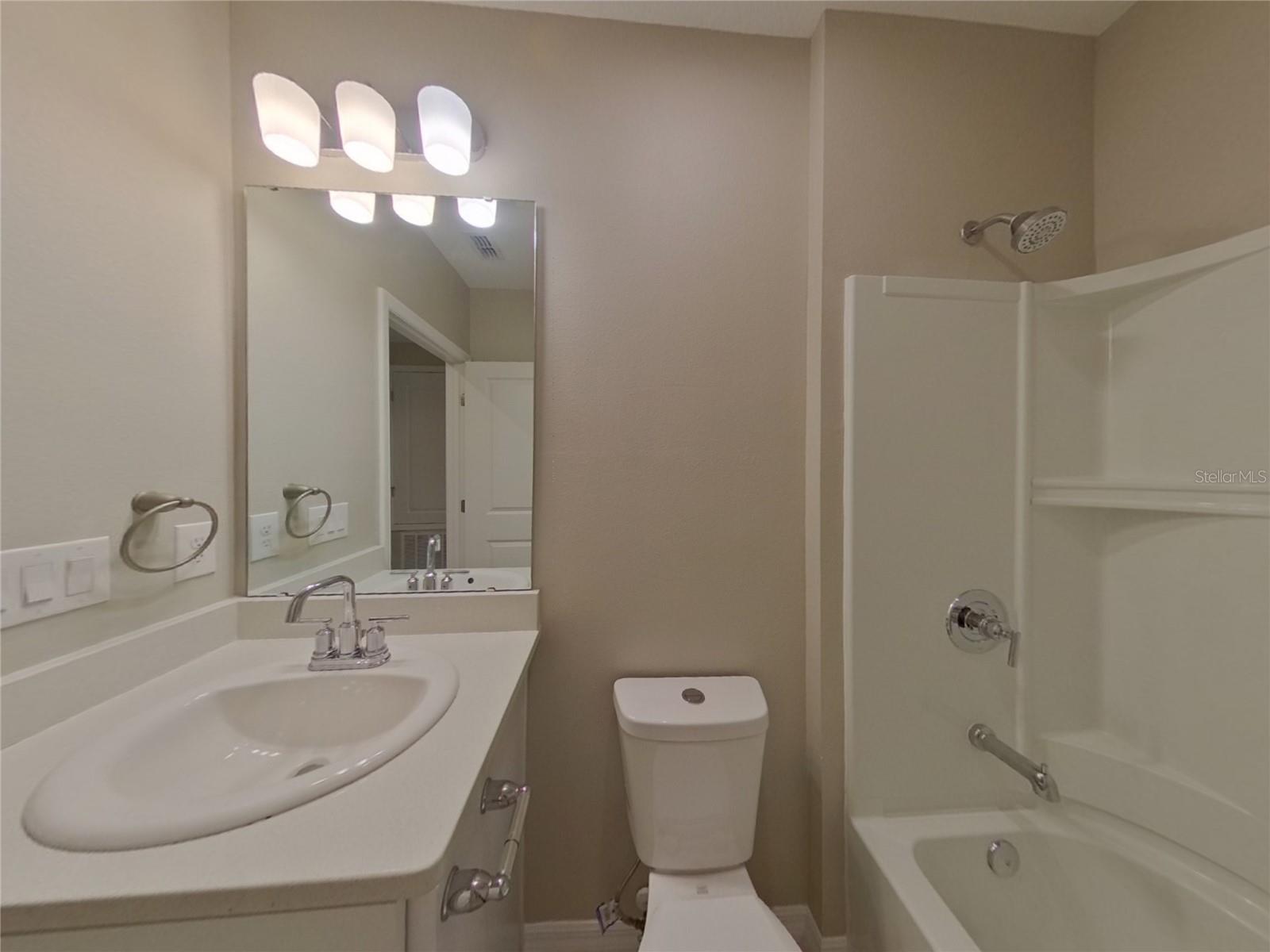 Image 15 of 17 For 205 Garnet Avenue