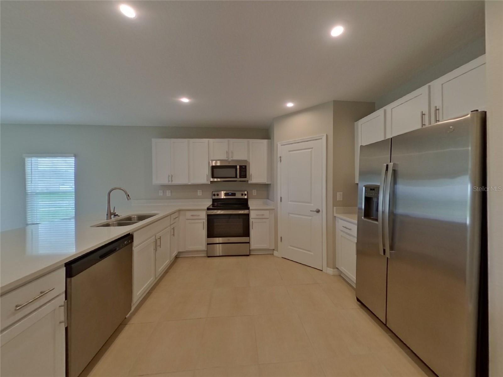 Image 6 of 17 For 205 Garnet Avenue