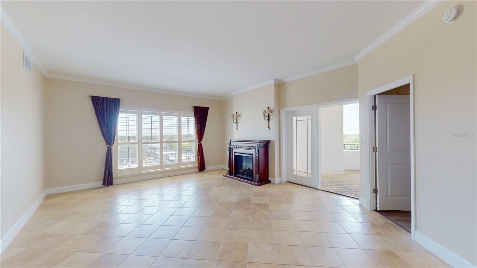 Image 25 of 42 For 2305 Edgewater Drive 1606