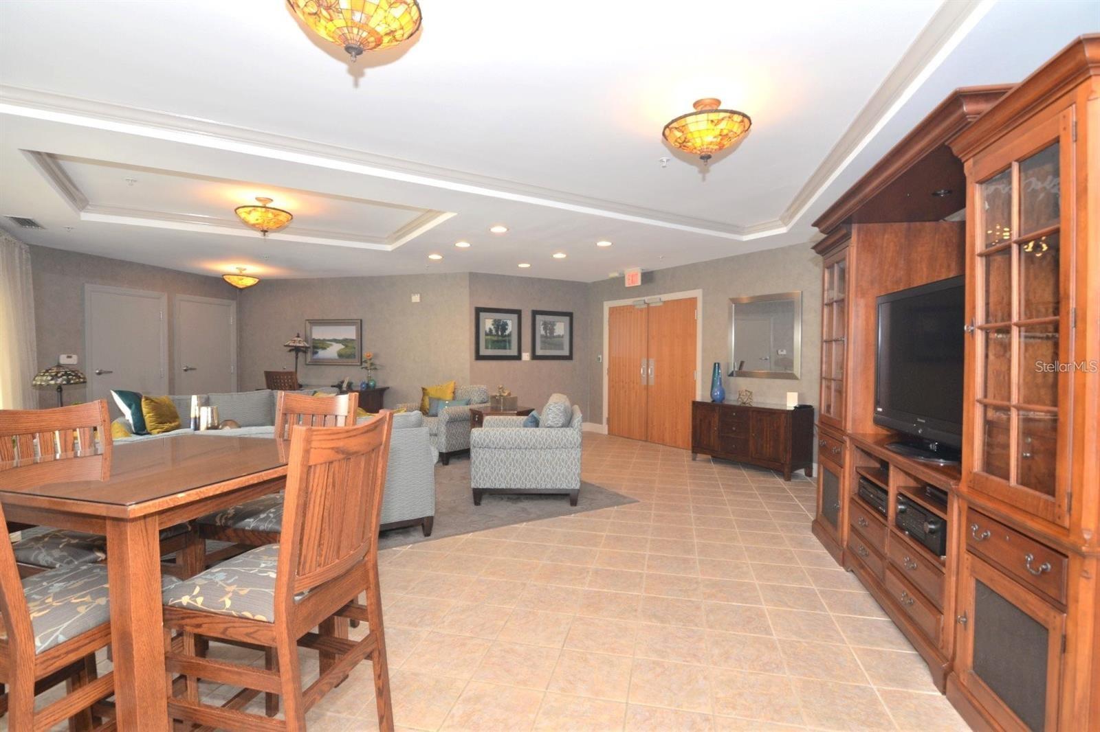 Image 39 of 42 For 2305 Edgewater Drive 1606