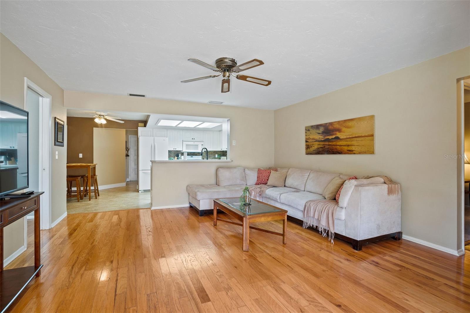 Image 9 of 27 For 8763 Matthew Street