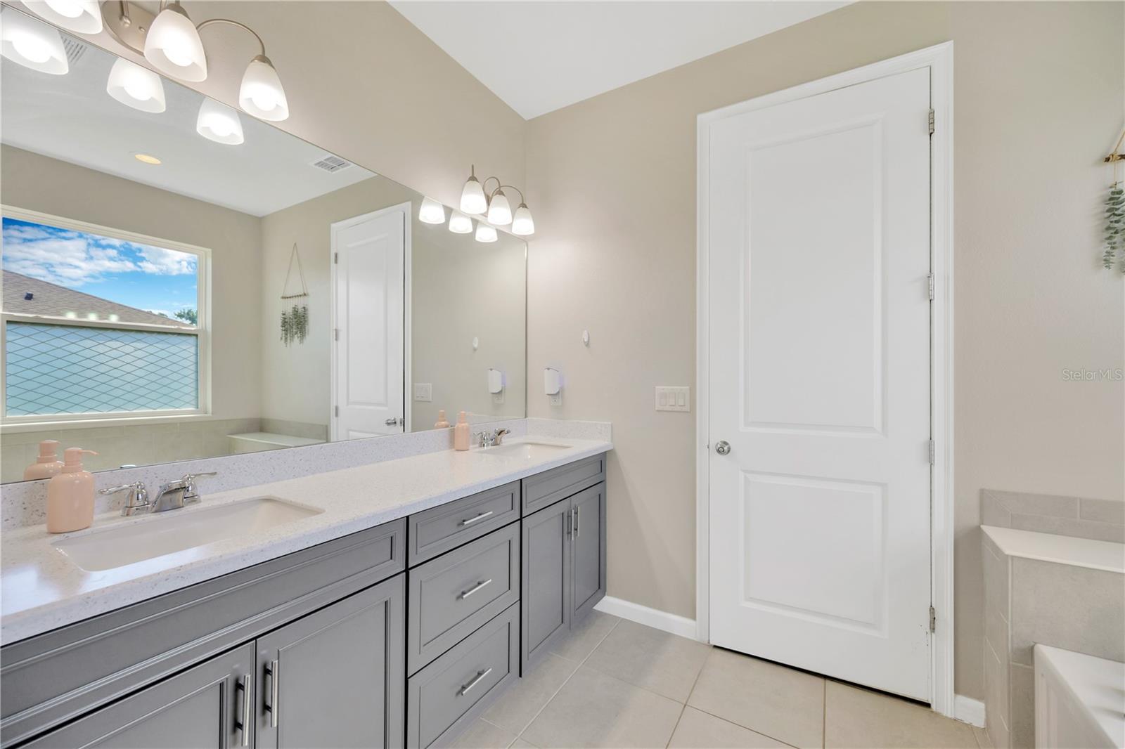 Image 11 of 48 For 2511 Early Dawn Court