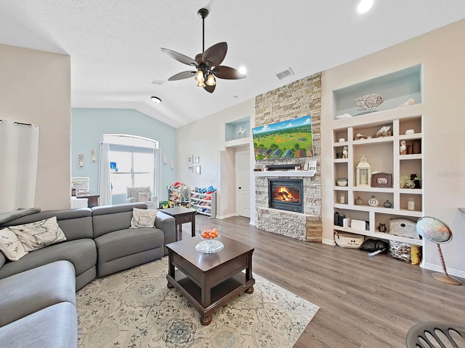Image 10 of 55 For 2452 Big Pine Drive