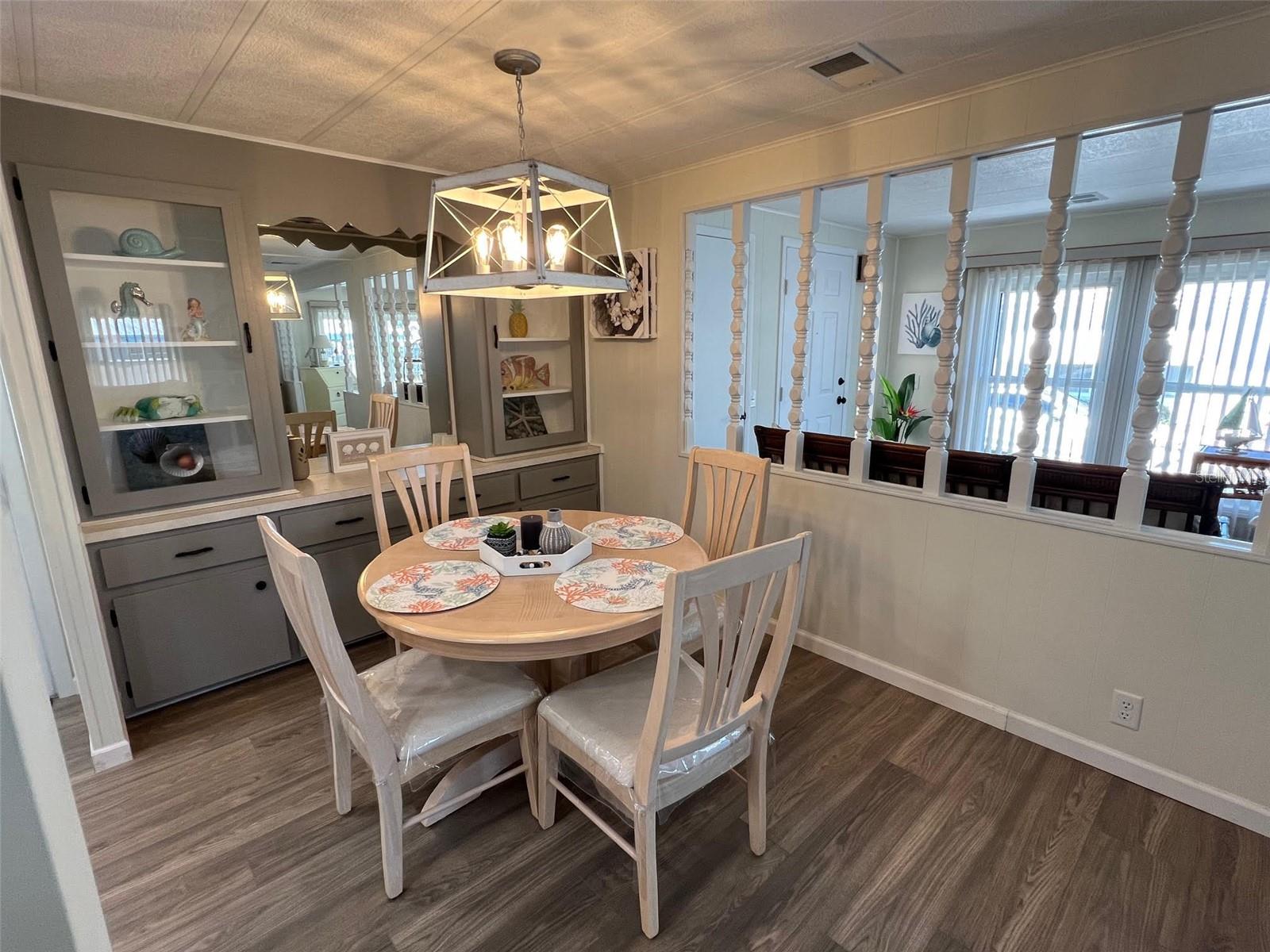 Image 12 of 30 For 825 Coconut Palm Street