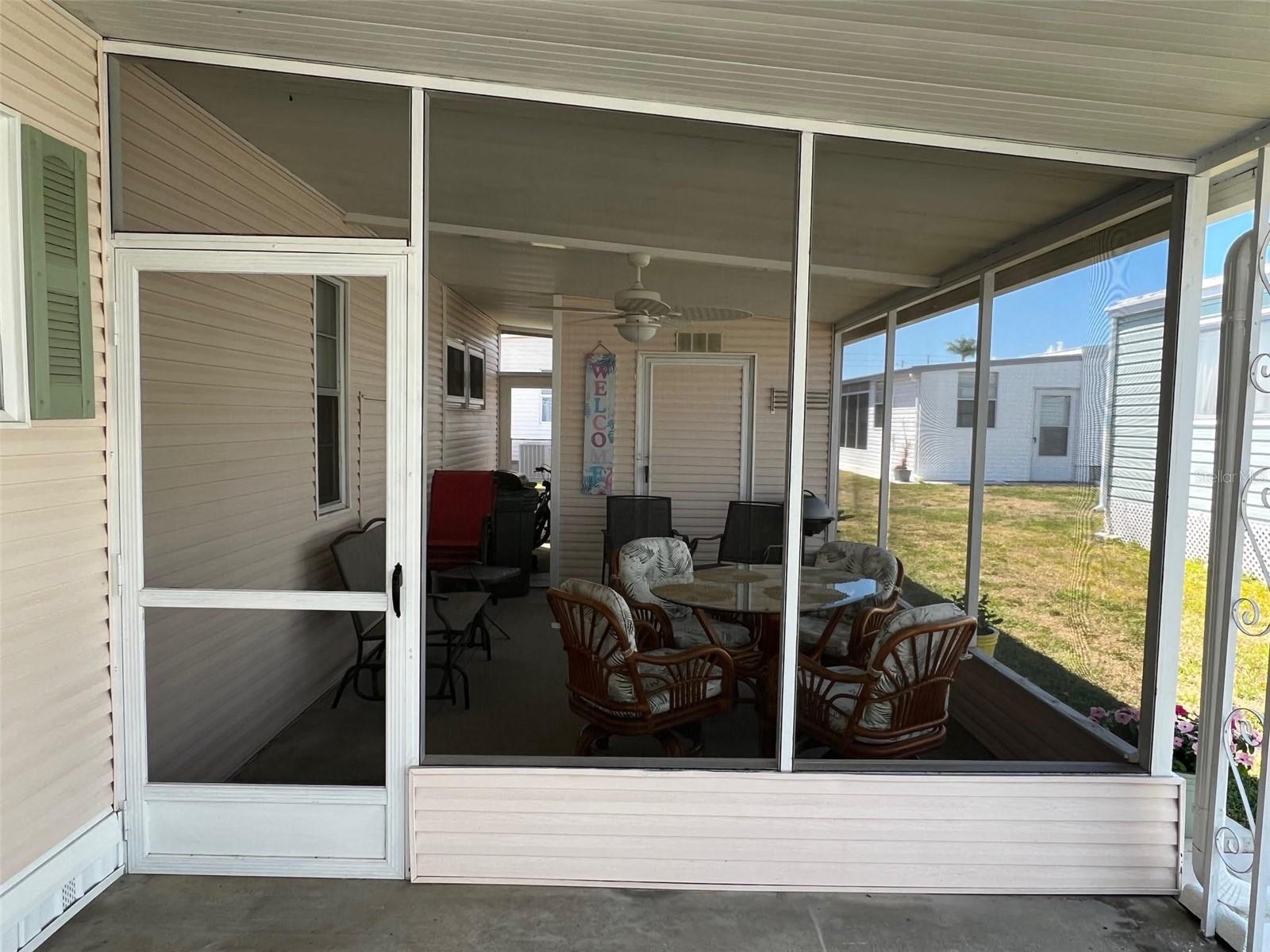 Image 4 of 30 For 825 Coconut Palm Street