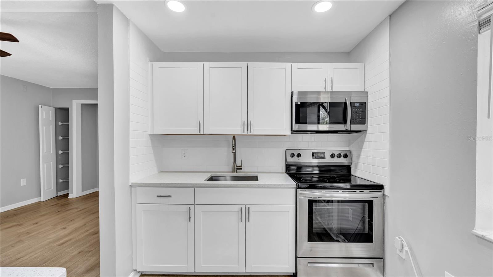 Image 10 of 18 For 2122 Bradford Street 505