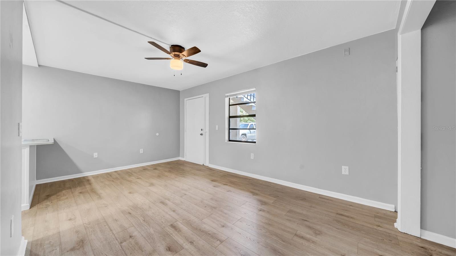 Image 14 of 18 For 2122 Bradford Street 505