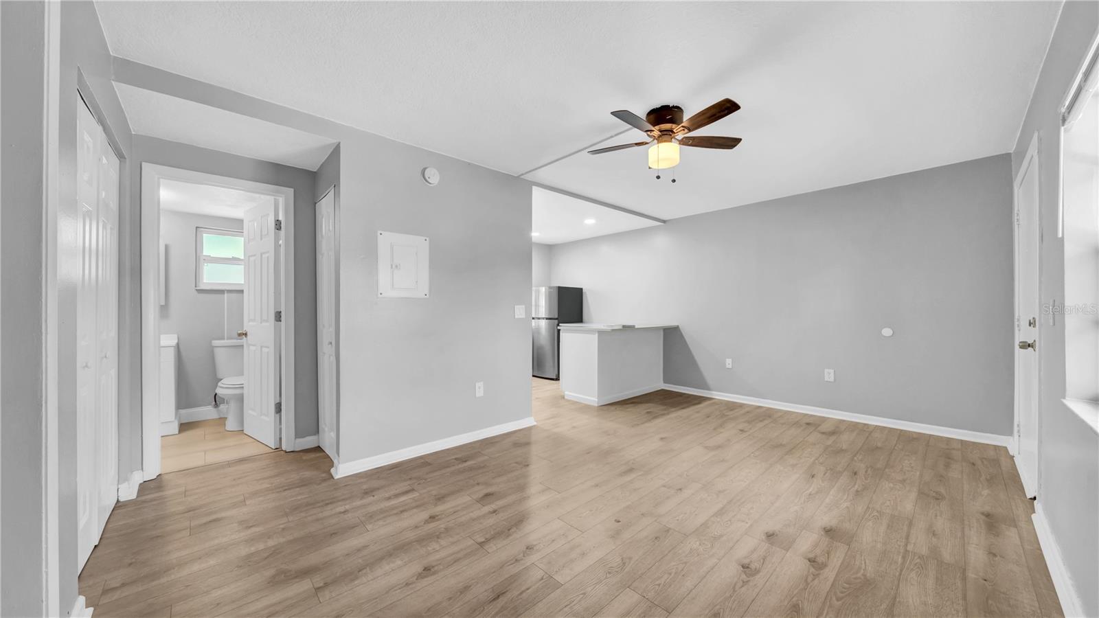 Image 15 of 18 For 2122 Bradford Street 505