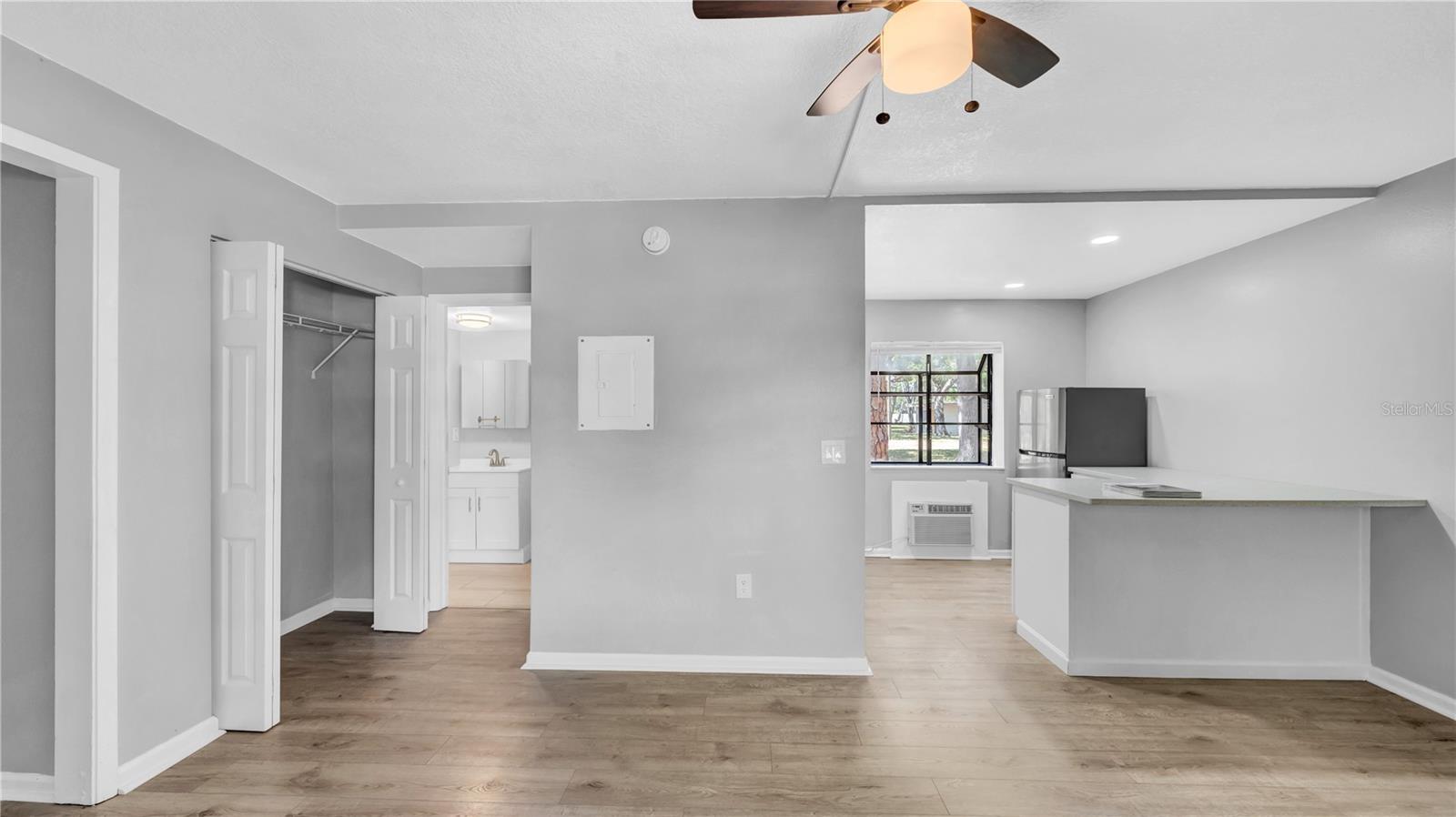 Image 5 of 18 For 2122 Bradford Street 505