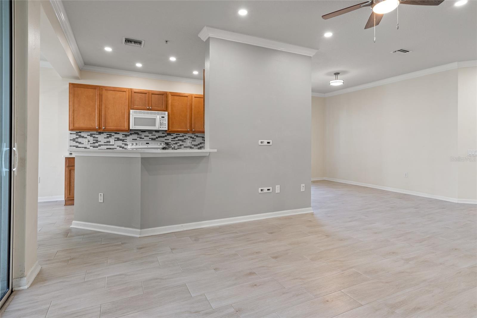 Image 13 of 32 For 2268 Kings Palace Drive 2268