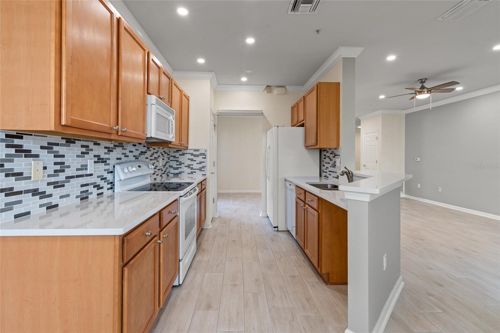 Image 15 of 32 For 2268 Kings Palace Drive 2268