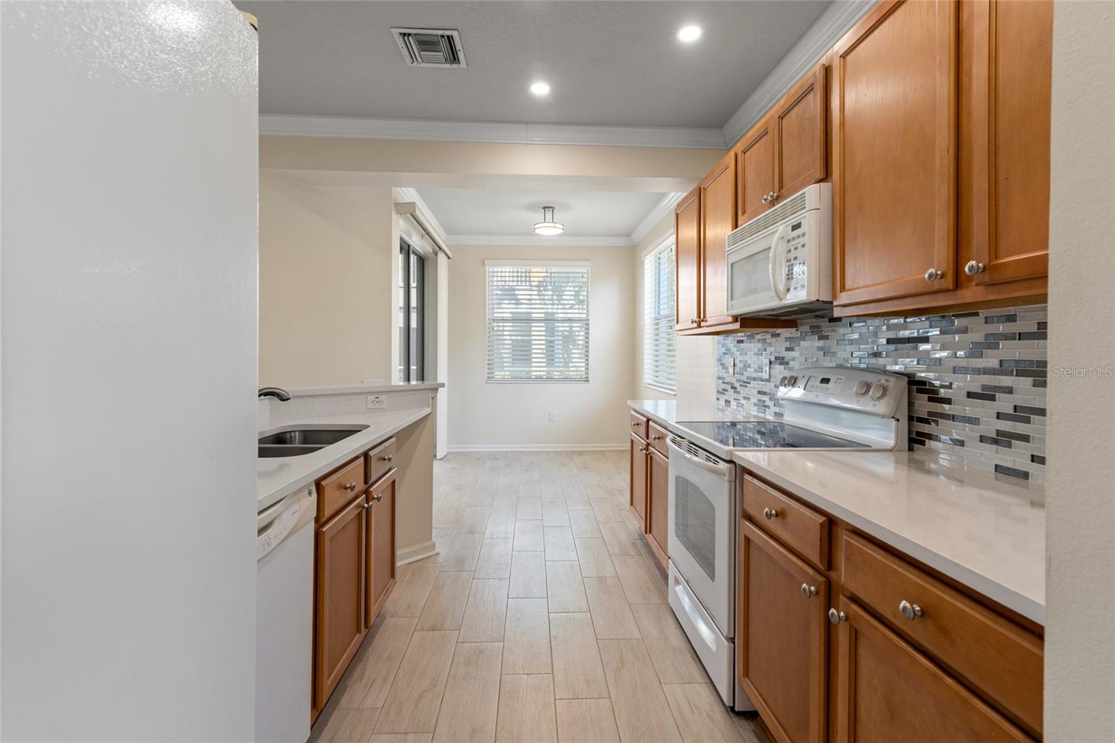 Image 16 of 32 For 2268 Kings Palace Drive 2268