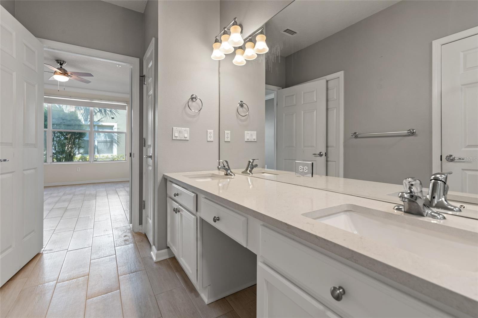 Image 21 of 32 For 2268 Kings Palace Drive 2268