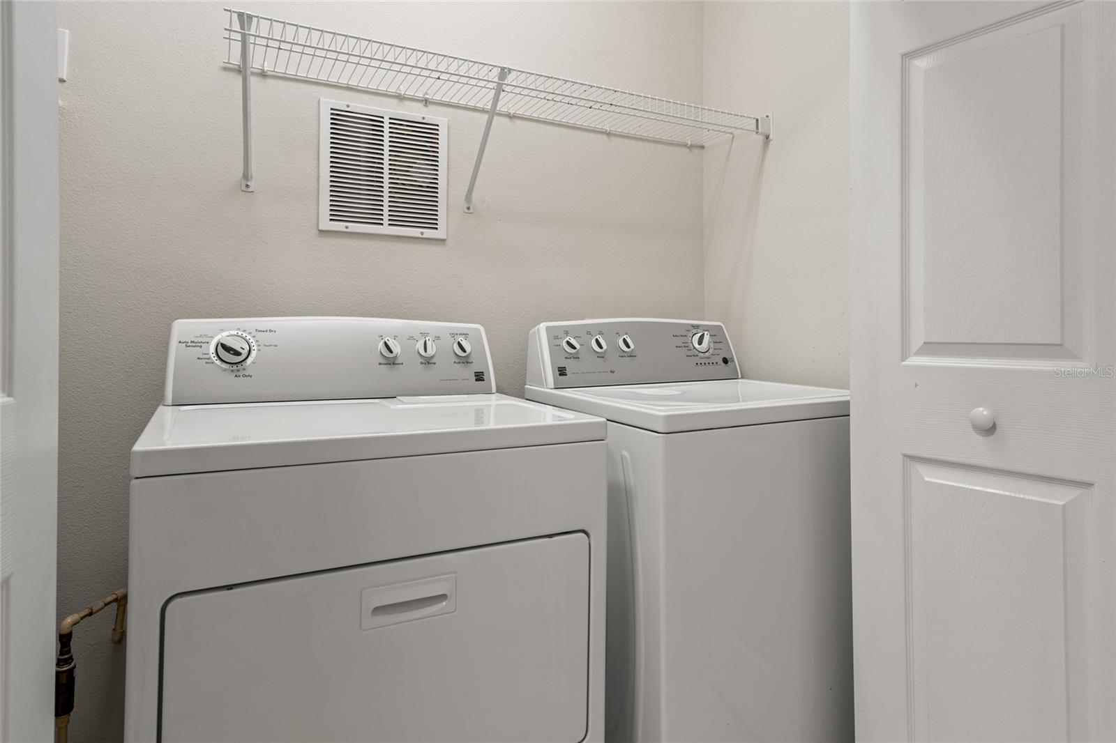 Image 6 of 32 For 2268 Kings Palace Drive 2268