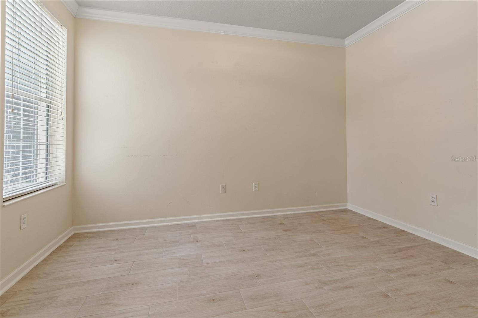 Image 7 of 32 For 2268 Kings Palace Drive 2268