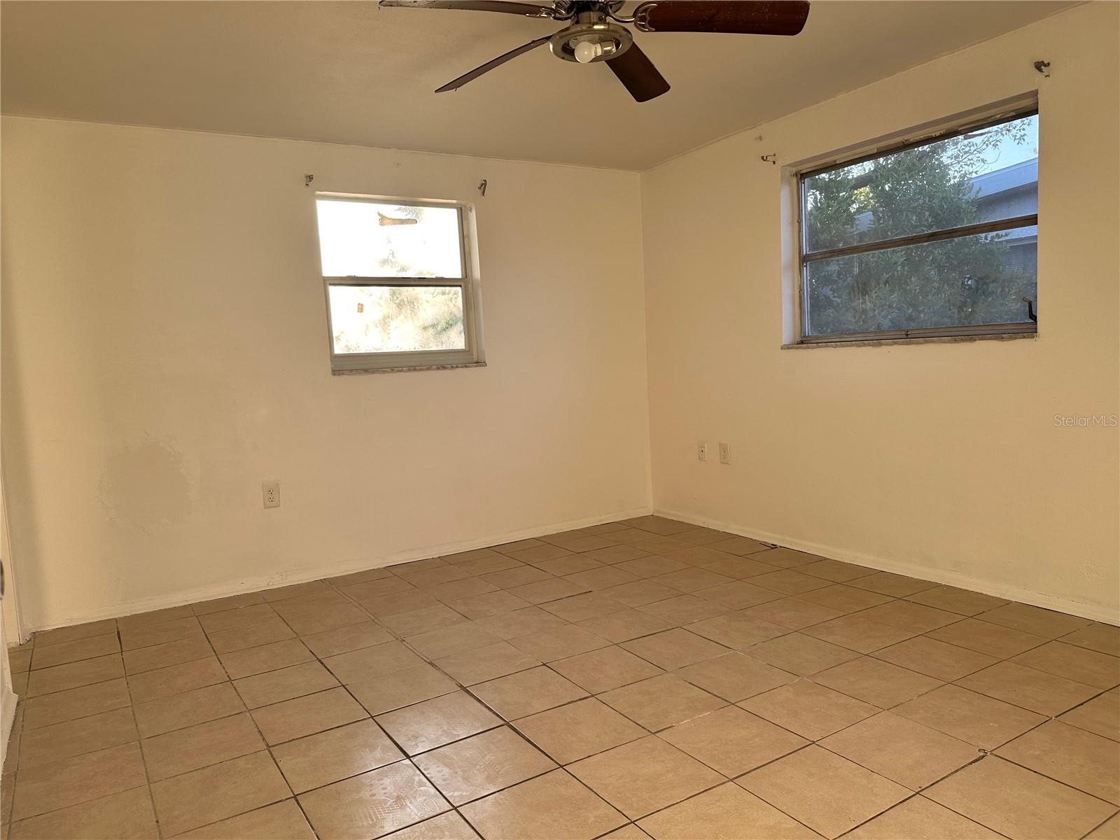 Image 12 of 31 For 1051 Normandy Boulevard