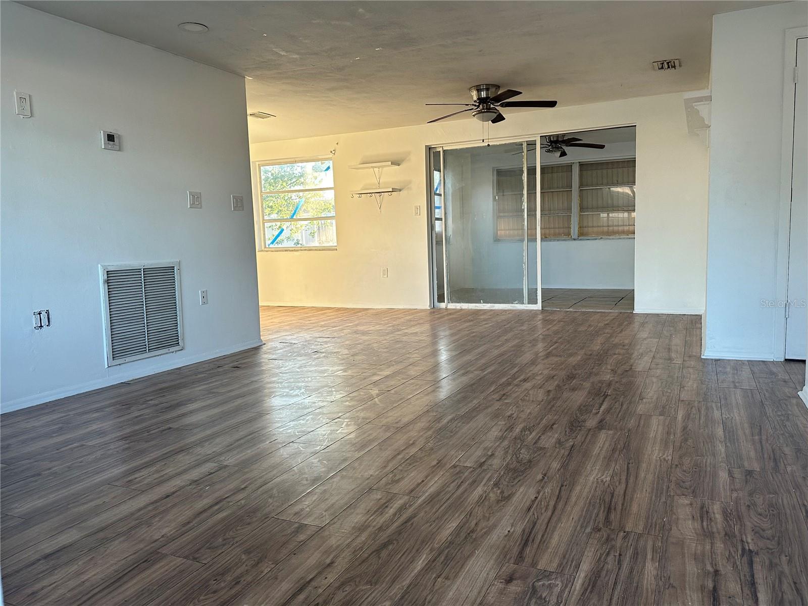 Image 2 of 31 For 1051 Normandy Boulevard
