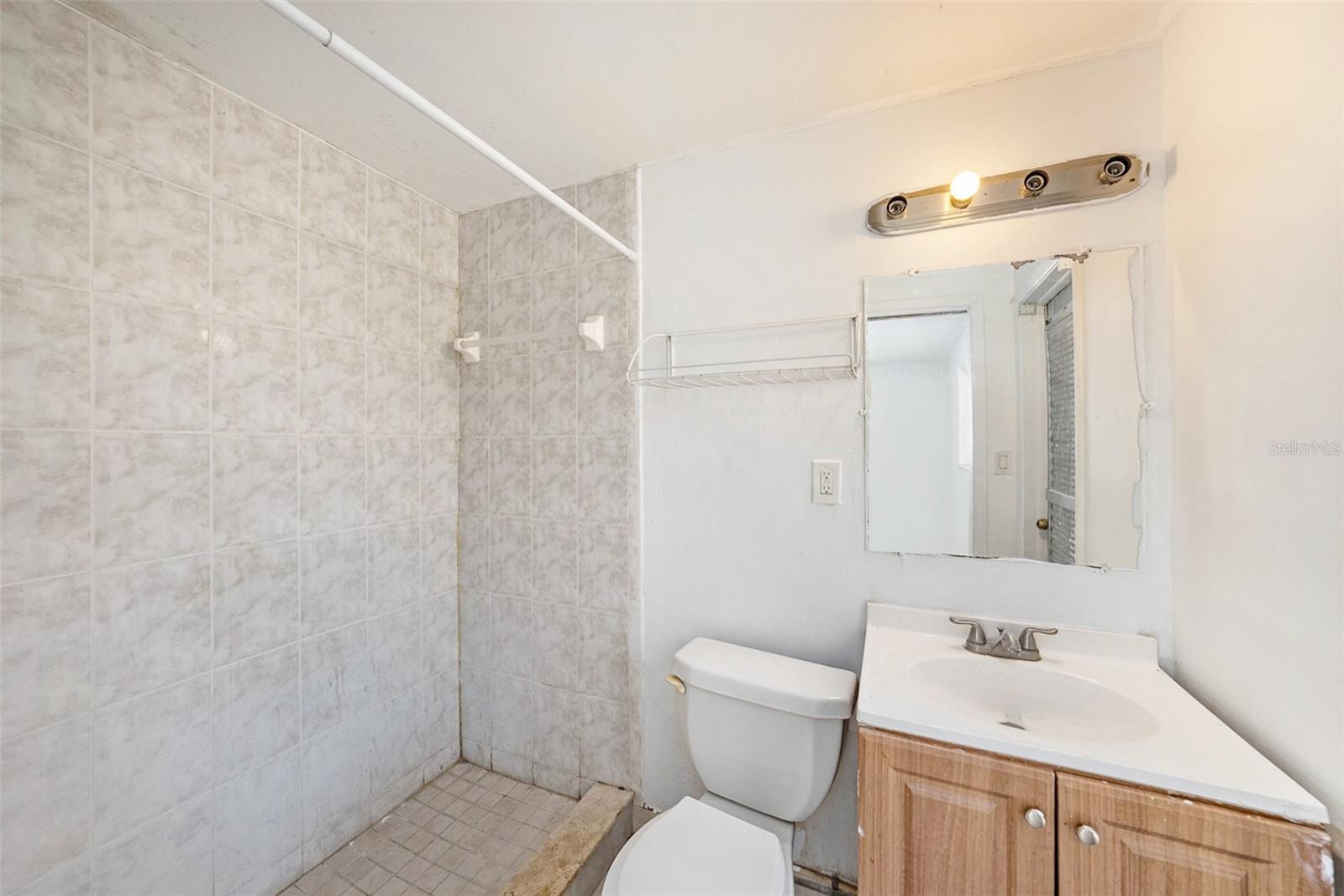 Image 21 of 31 For 1051 Normandy Boulevard