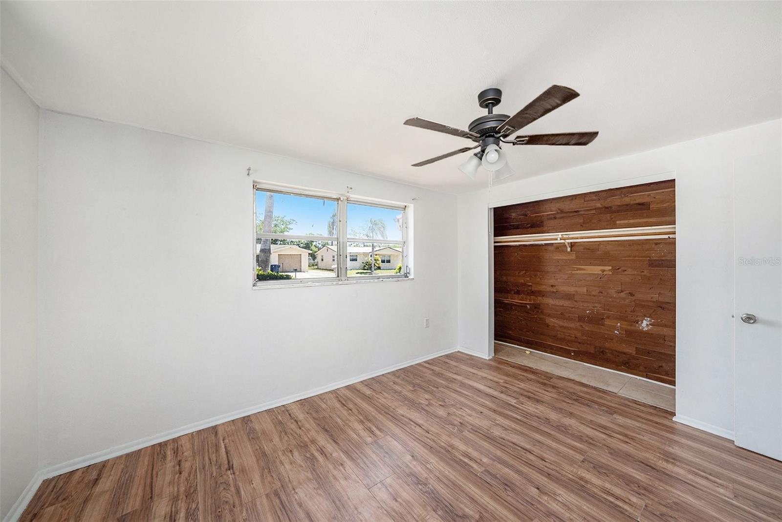 Image 23 of 31 For 1051 Normandy Boulevard