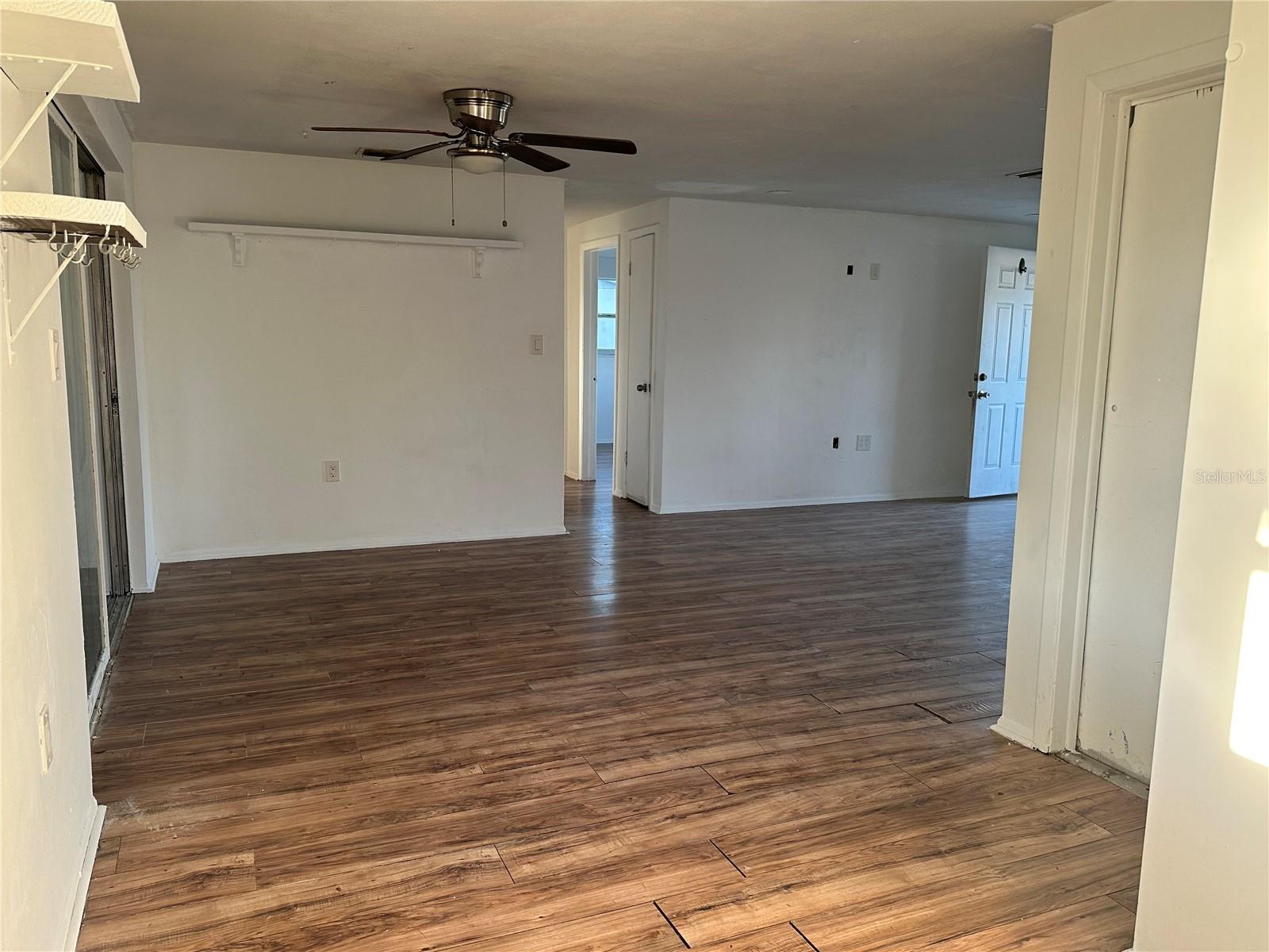 Image 5 of 31 For 1051 Normandy Boulevard