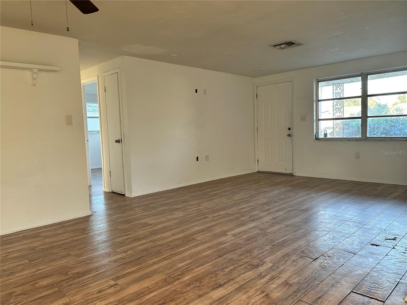 Image 7 of 31 For 1051 Normandy Boulevard