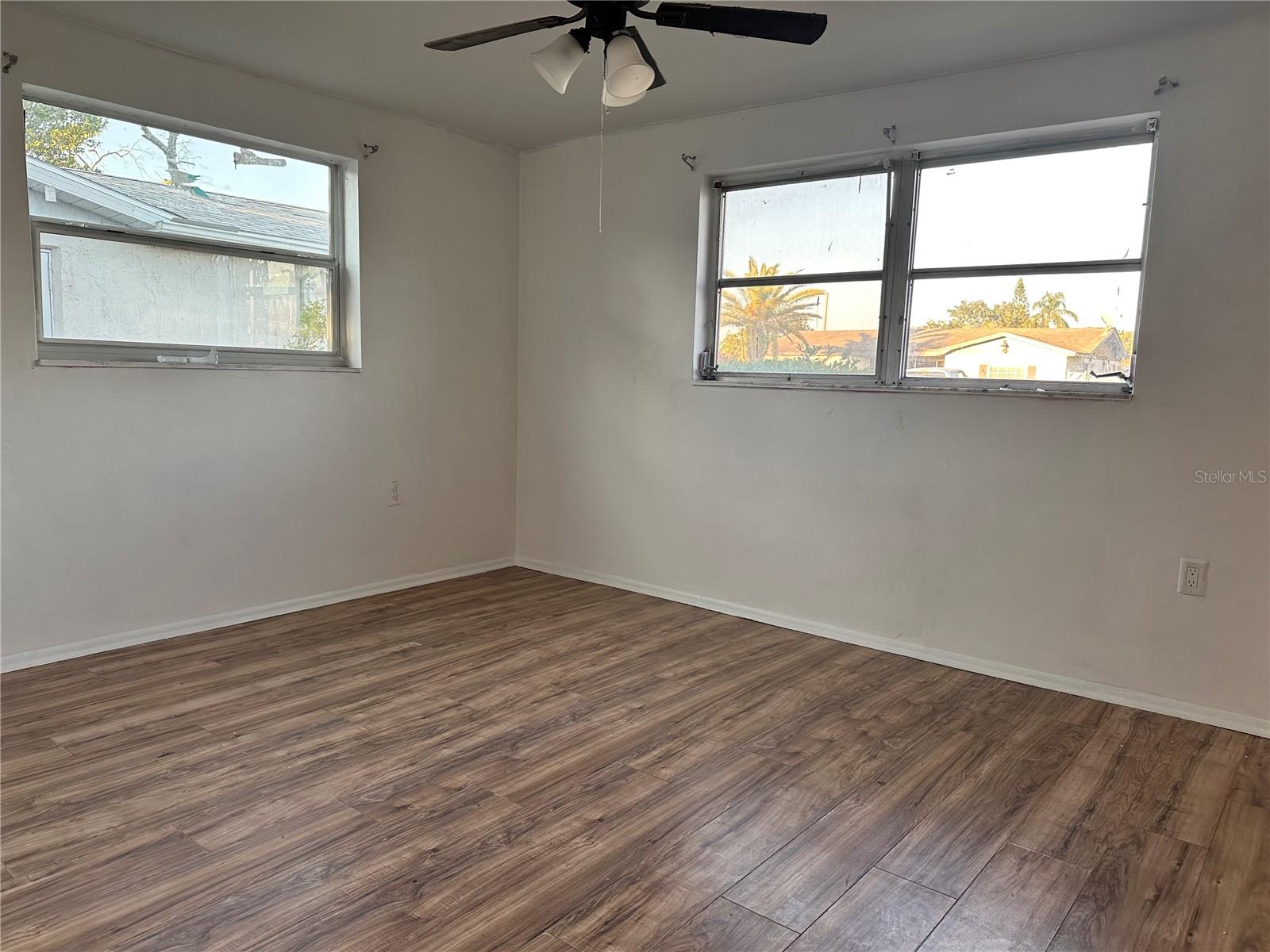 Image 9 of 31 For 1051 Normandy Boulevard