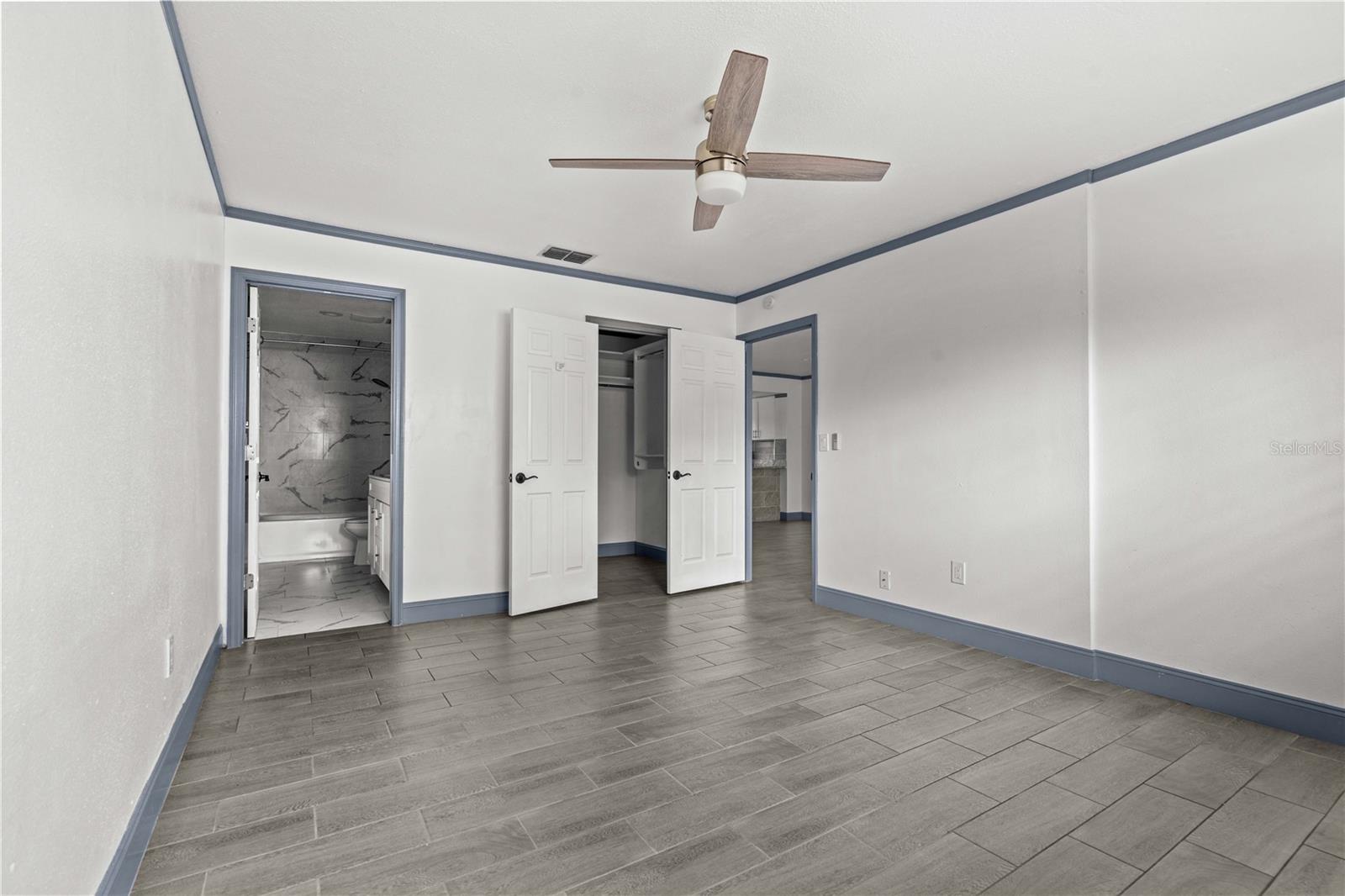 Image 15 of 19 For 2275 62nd Avenue N 5202