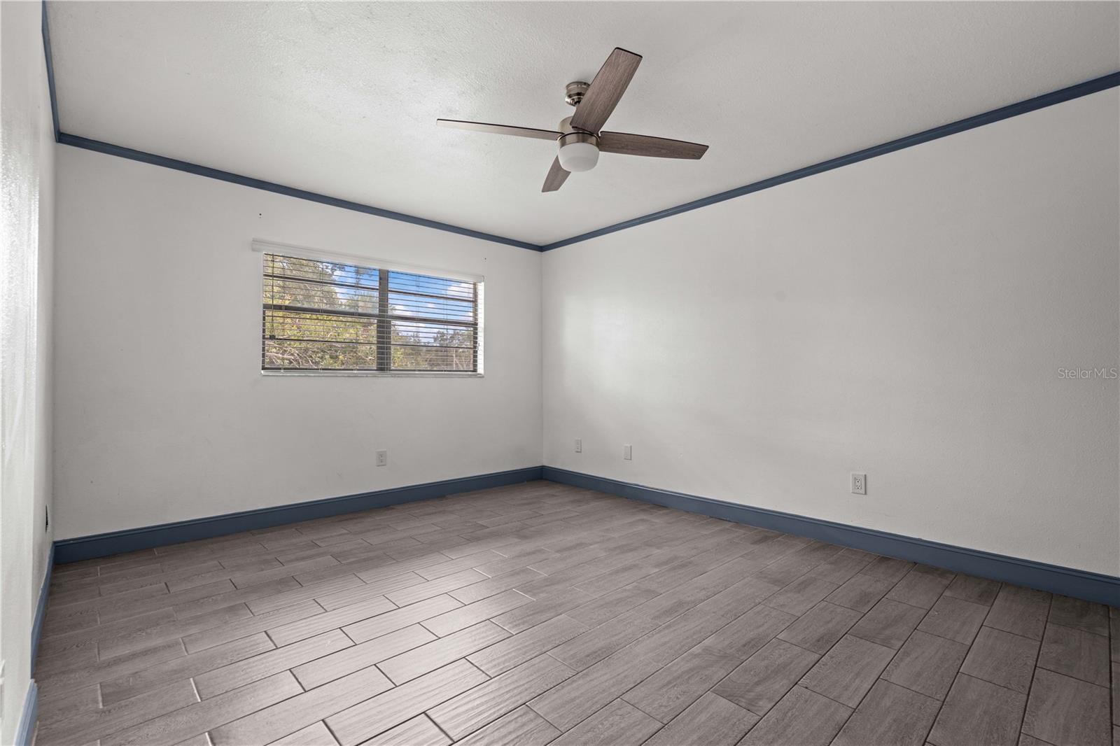 Image 18 of 19 For 2275 62nd Avenue N 5202