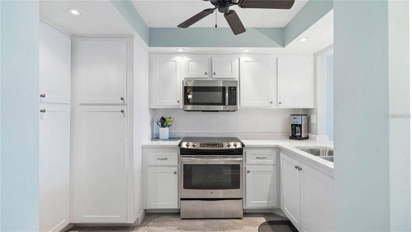 Image 18 of 30 For 6218 Palma Del Mar Boulevard S 303