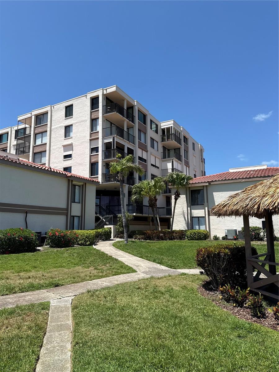 Image 5 of 30 For 6218 Palma Del Mar Boulevard S 303