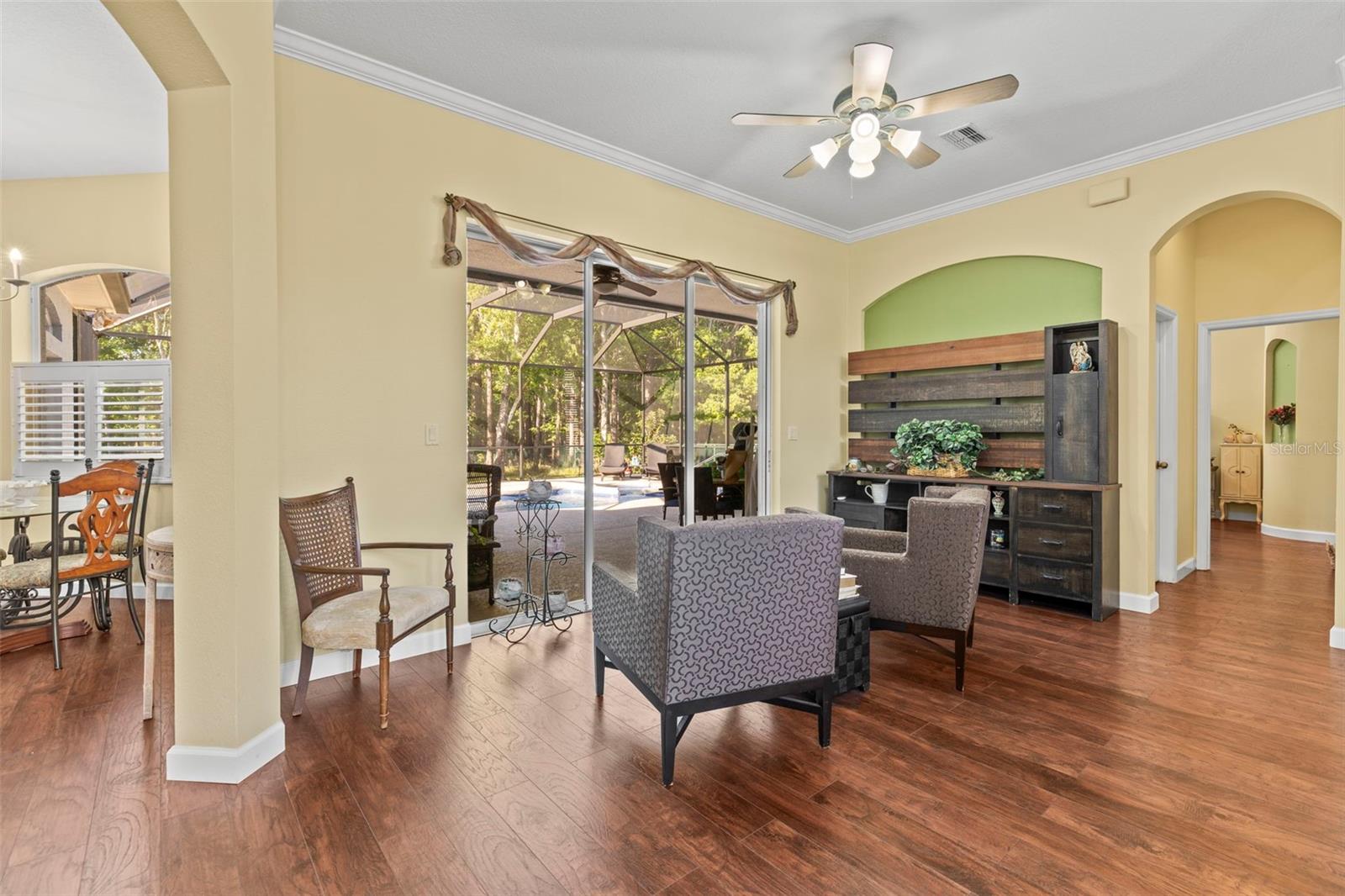 Image 11 of 49 For 10726 Miracle Lane