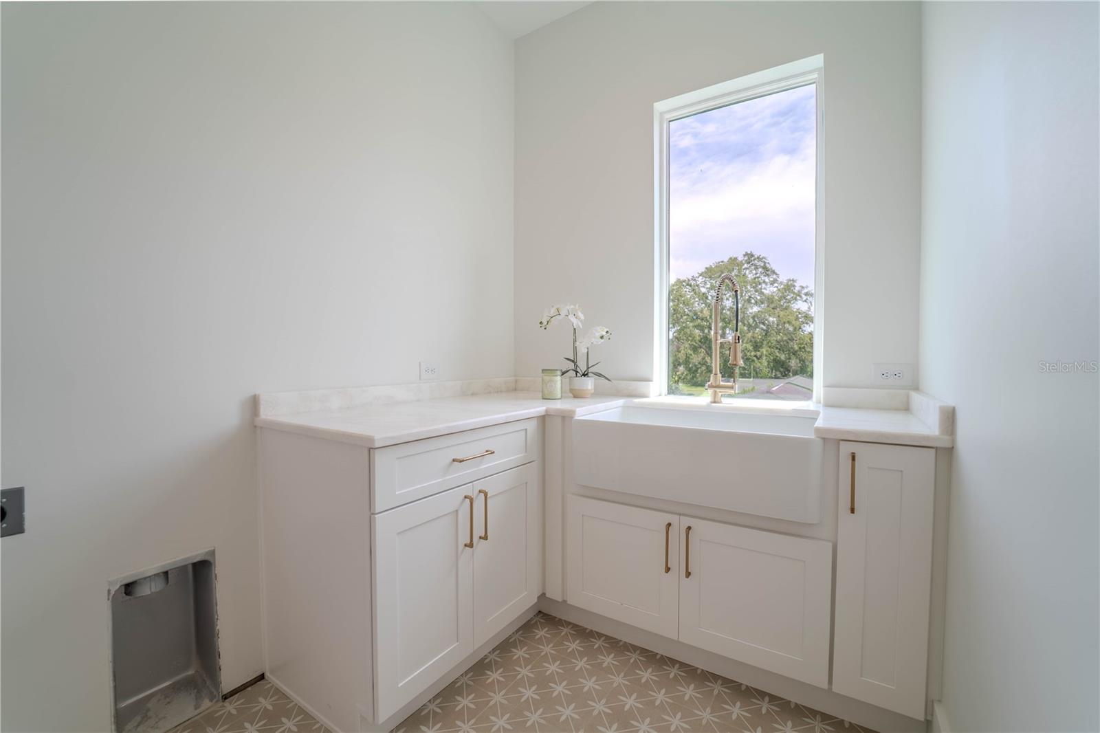 Image 46 of 81 For 4321 Renellie Drive