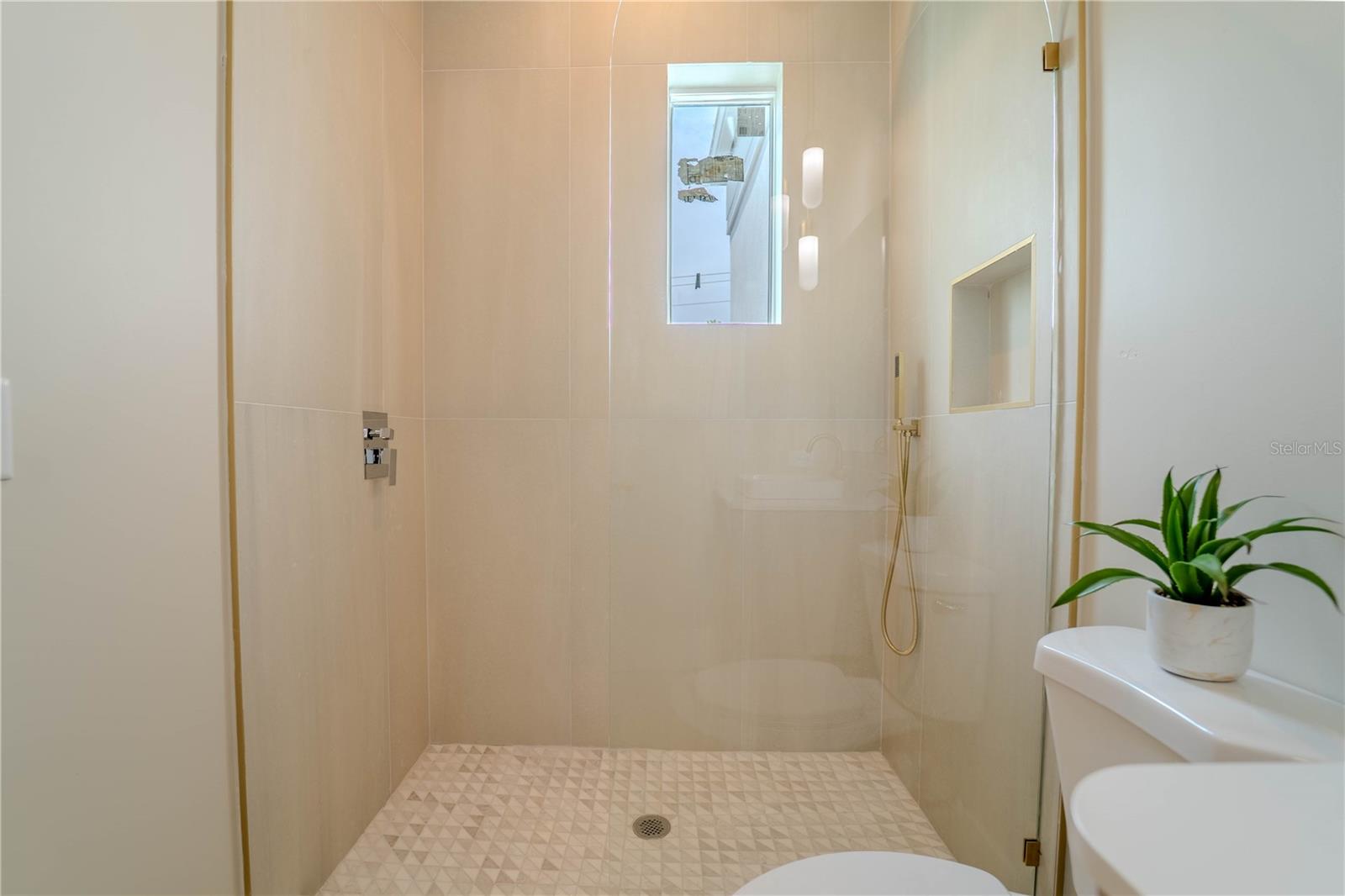 Image 55 of 81 For 4321 Renellie Drive
