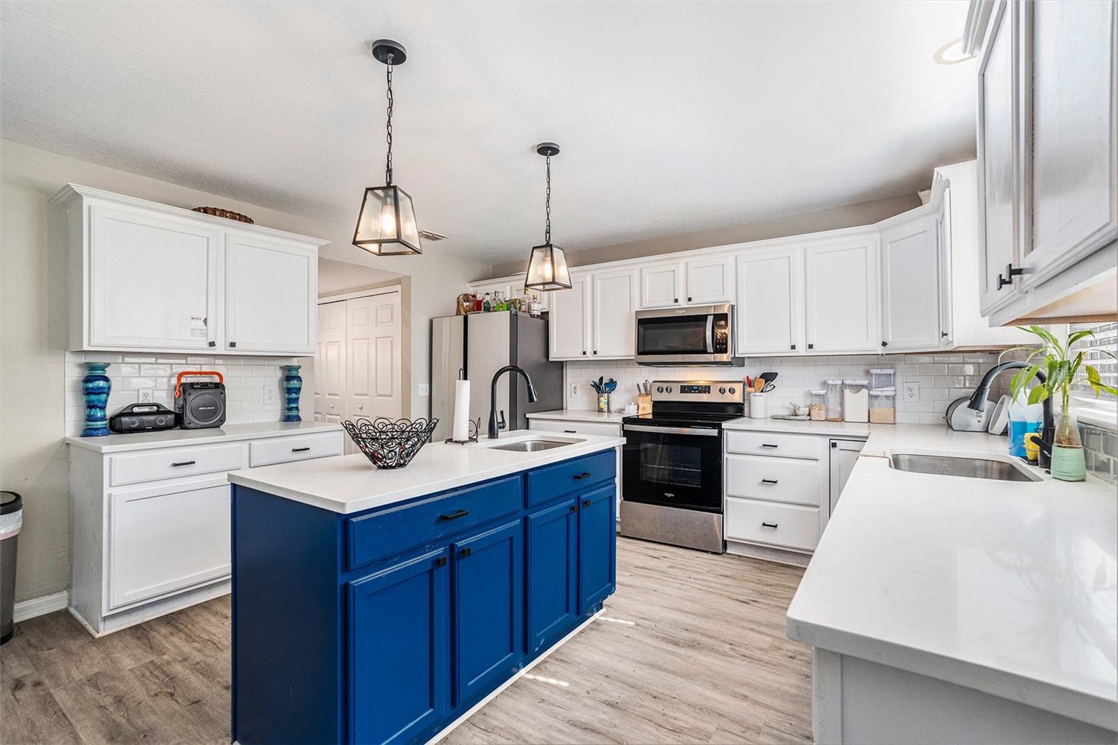 Image 12 of 32 For 11191 Liberto Road