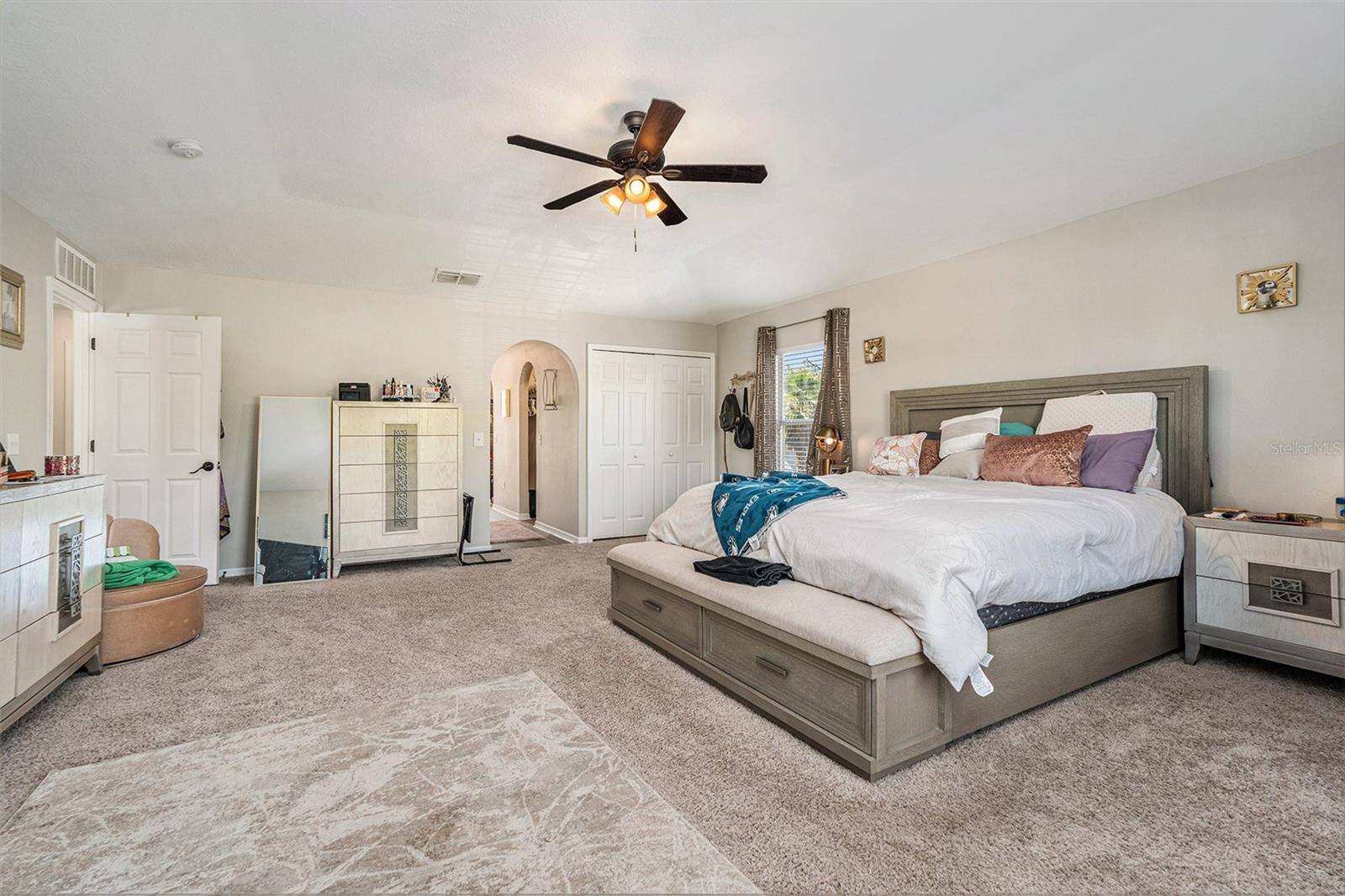 Image 19 of 32 For 11191 Liberto Road