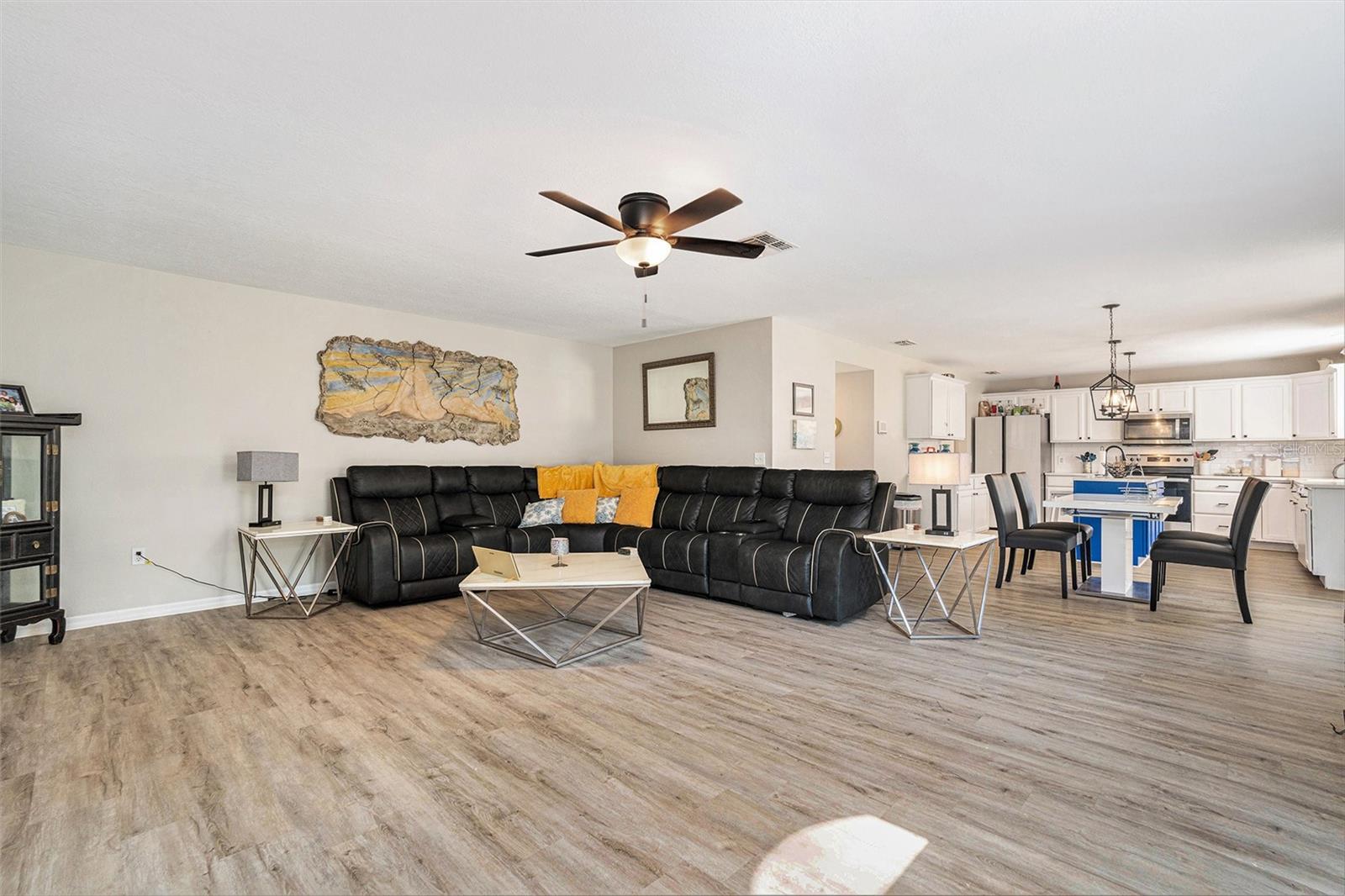 Image 8 of 32 For 11191 Liberto Road