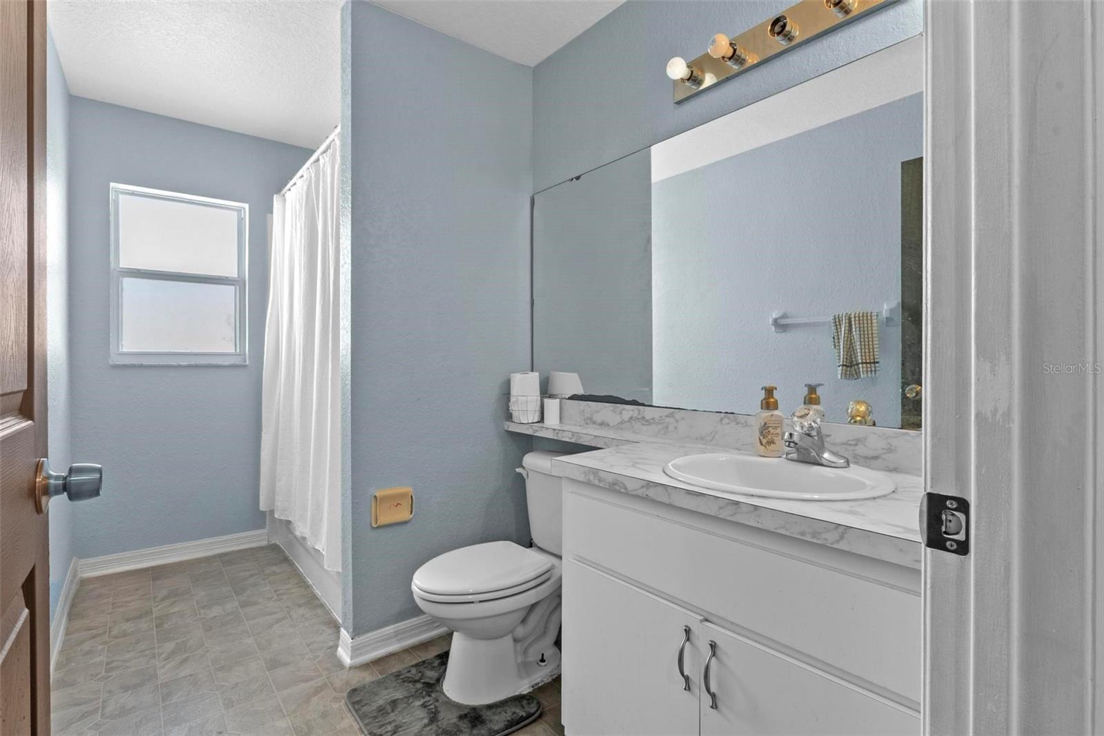 Image 26 of 31 For 159 Cloverdale Road
