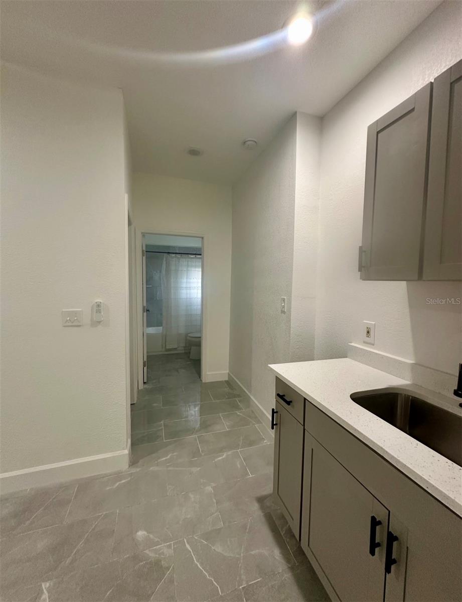 Image 22 of 28 For 2610 18th Avenue