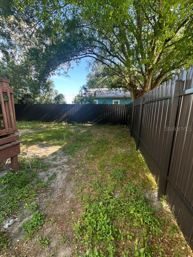 Image 26 of 28 For 2610 18th Avenue