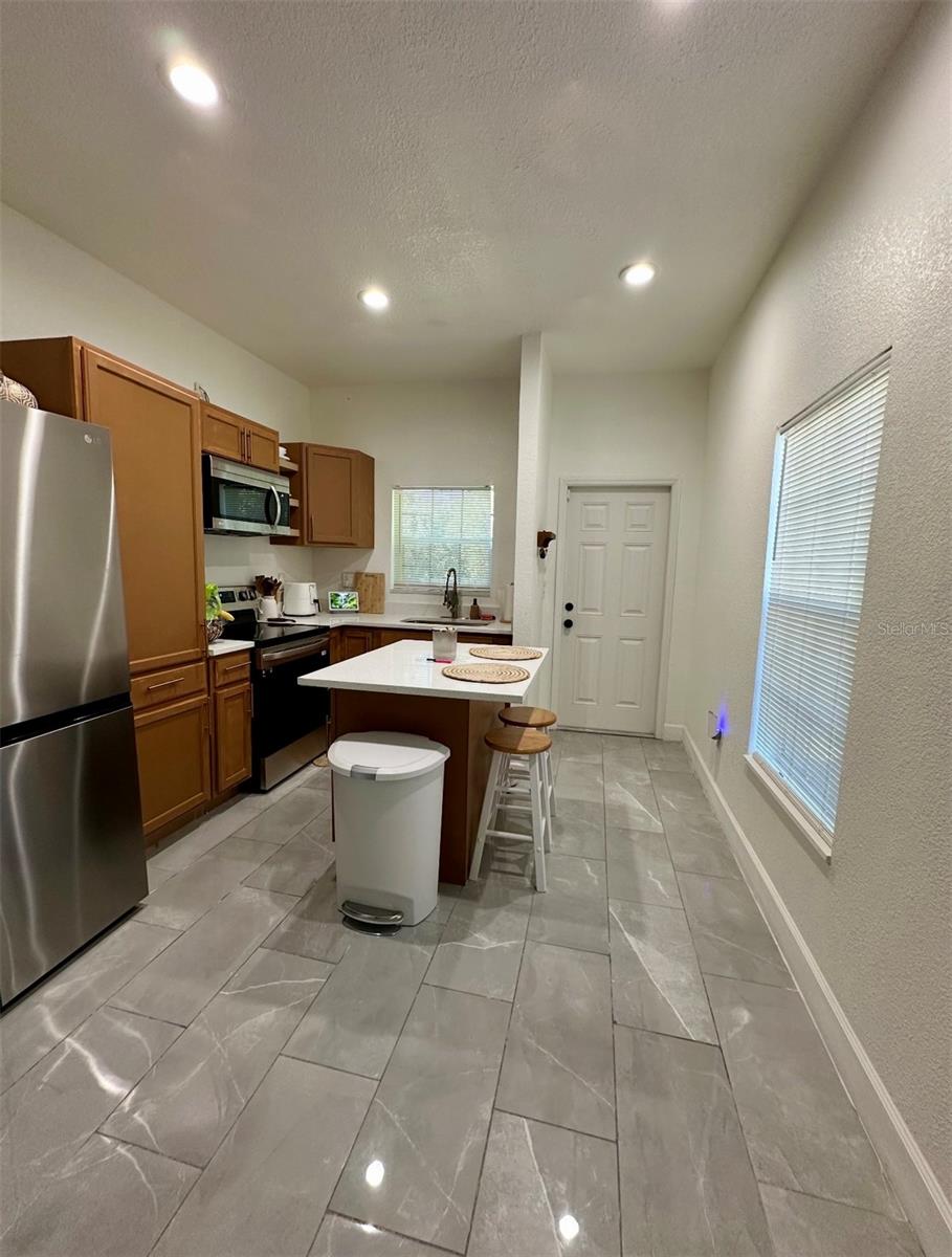 Image 5 of 28 For 2610 18th Avenue