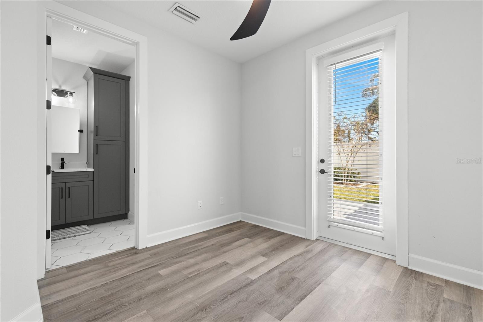 Image 4 of 27 For 1501 Morgan Street 5