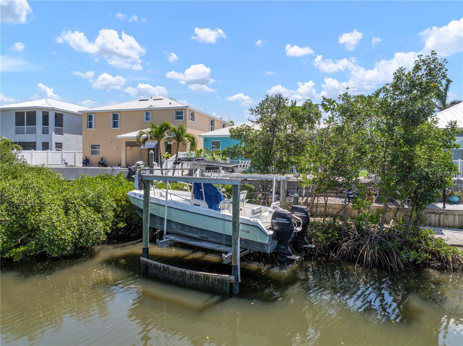 Image 10 of 68 For 424 Bahama Grande Boulevard