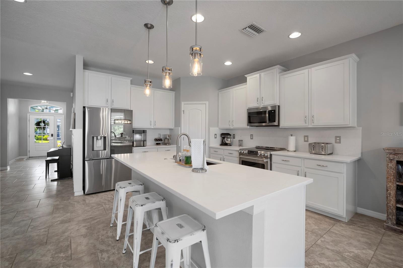 Image 20 of 68 For 424 Bahama Grande Boulevard