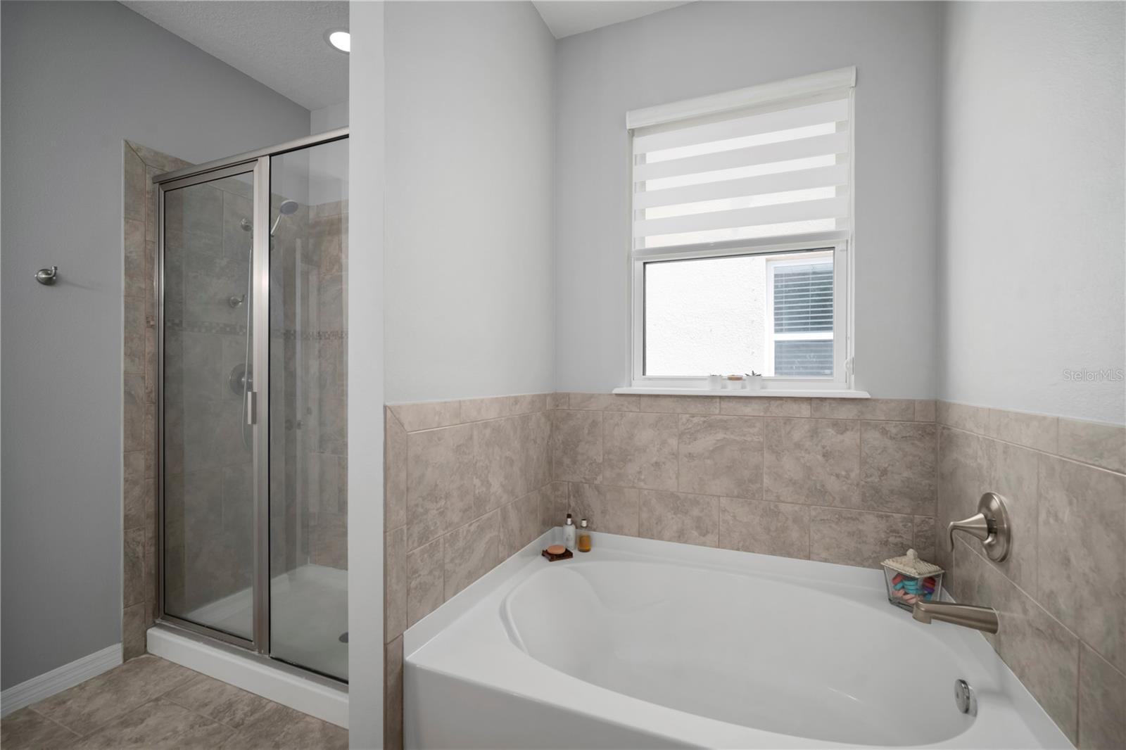 Image 36 of 68 For 424 Bahama Grande Boulevard