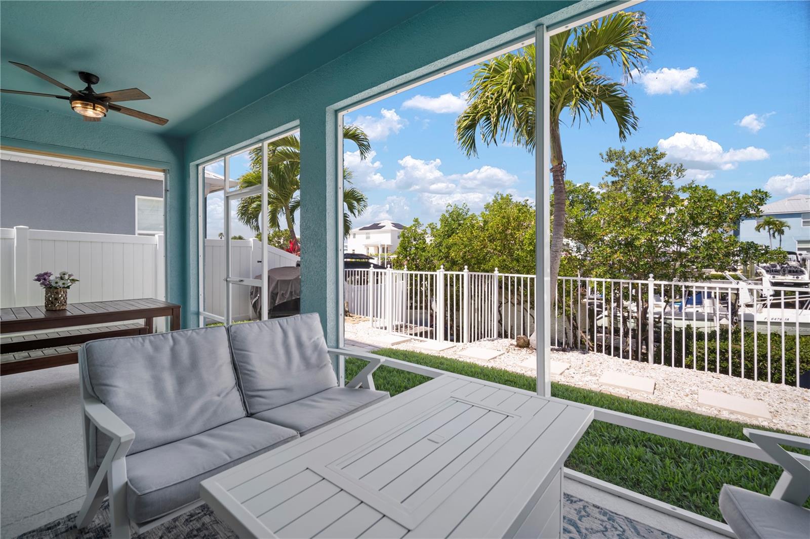 Image 49 of 68 For 424 Bahama Grande Boulevard