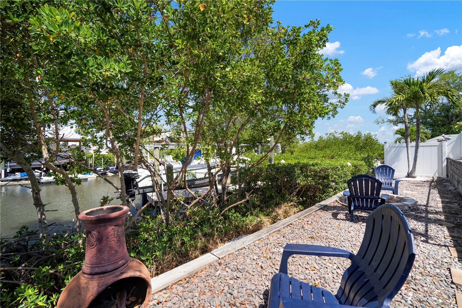 Image 55 of 68 For 424 Bahama Grande Boulevard