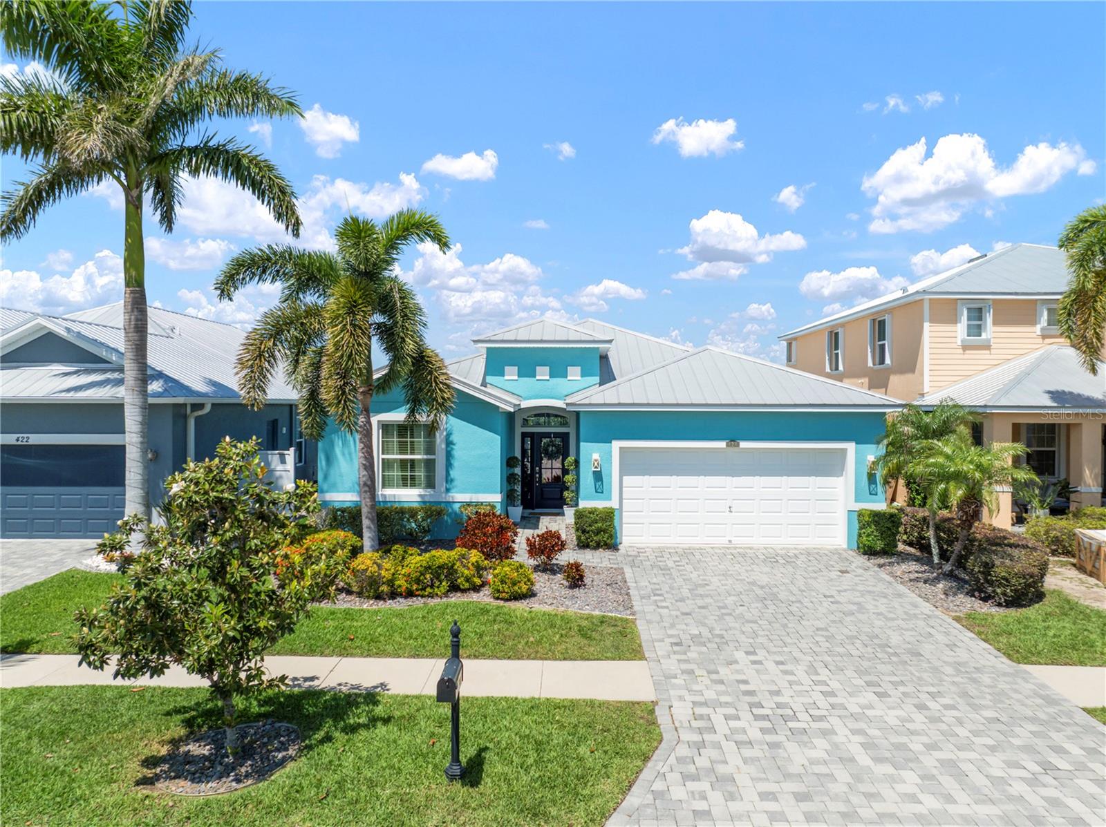 Image 6 of 68 For 424 Bahama Grande Boulevard