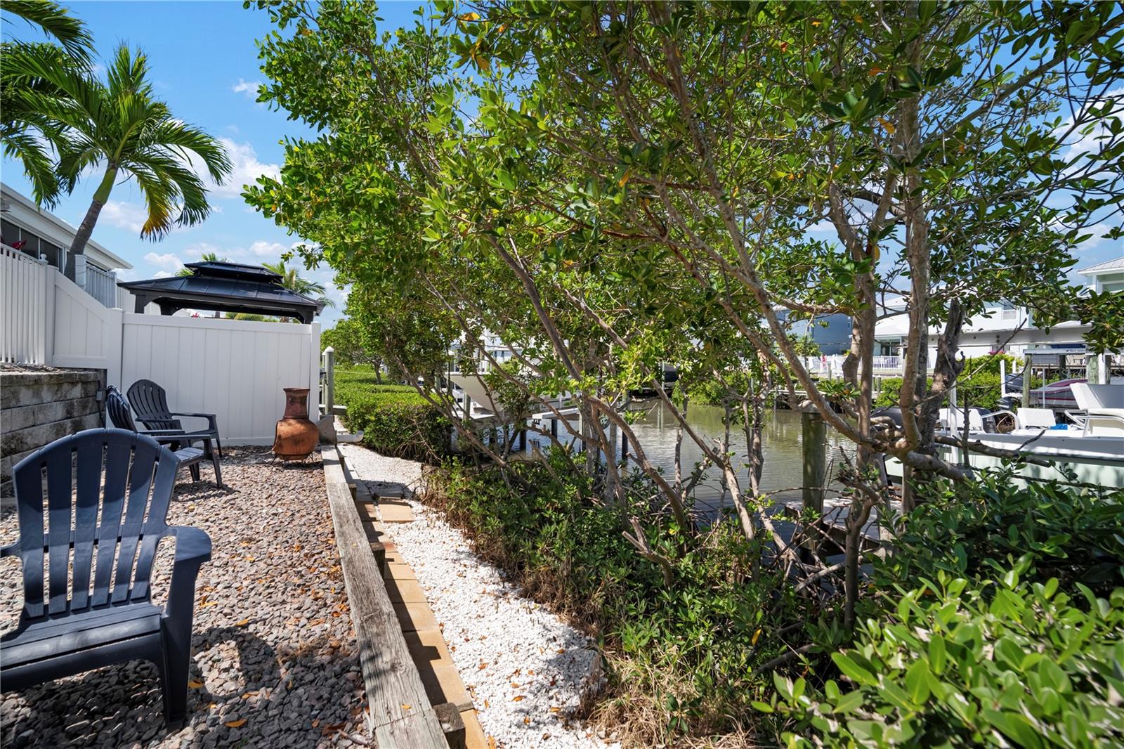 Image 61 of 68 For 424 Bahama Grande Boulevard